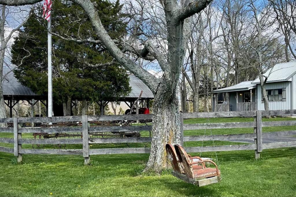 Bourbon Trail Cabin On The Farm Lawrenceburg Exteriör bild